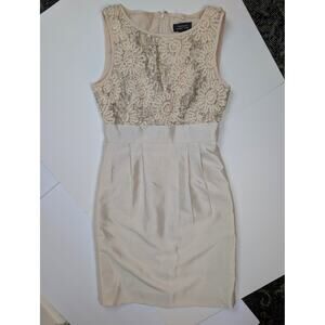 Tahari Champagne Sequin Dress Floral Embellishments Structured Size 2